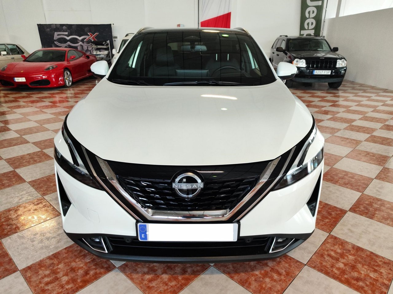 nissan-qashqai-15-erev-e-4force-tekna-hibrido-blanco-3003-km-1697563976523